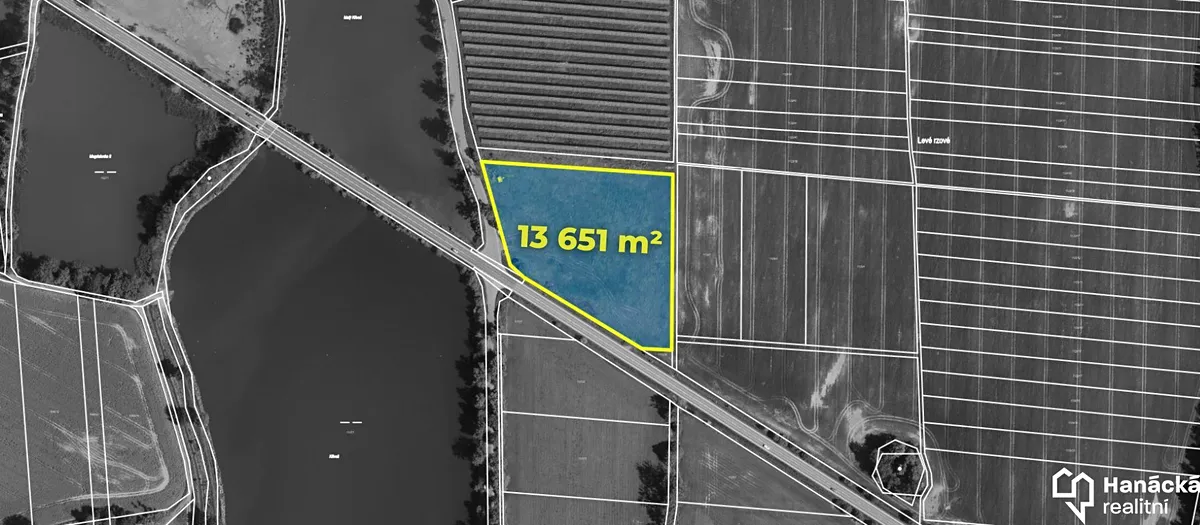 Prodej komerčního pozemku 13651 m²